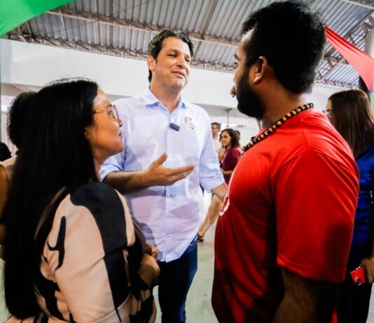 Leo Bezerra reforça apoio às entidades sociais durante abertura de fórum em João Pessoa