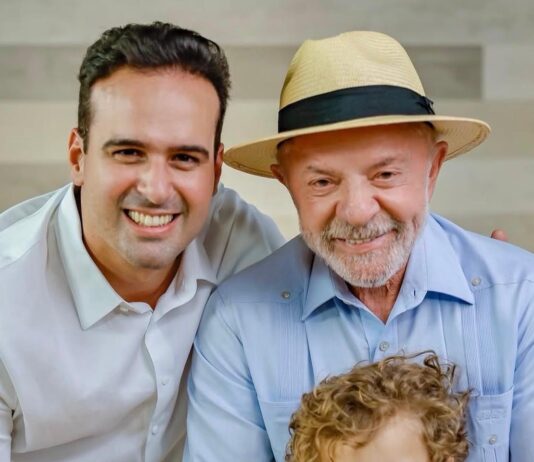 Lucas Ribeiro publica foto com Lula e reforça parceria com presidente na disputa pela reeleição