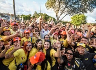 Lucas encerra campanha em João Pessoa no Valentina e agradece militância por atuação histórica