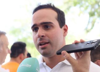 Lucas Ribeiro prega “pé no chão” ao comemorar liderança de pesquisa Quaest para governo