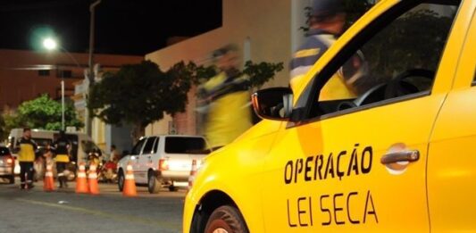 Operação Lei Seca autua 414 condutores por embriaguez e outras infrações durante o mês de fevereiro