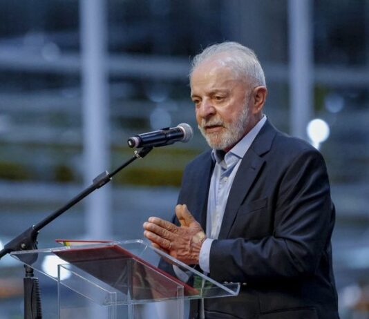 Lula agradece Trump e espera “zerar celeuma” com os EUA