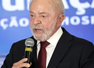 Médico diz que Lula retirou lesão e deve repousar nos próximos dias