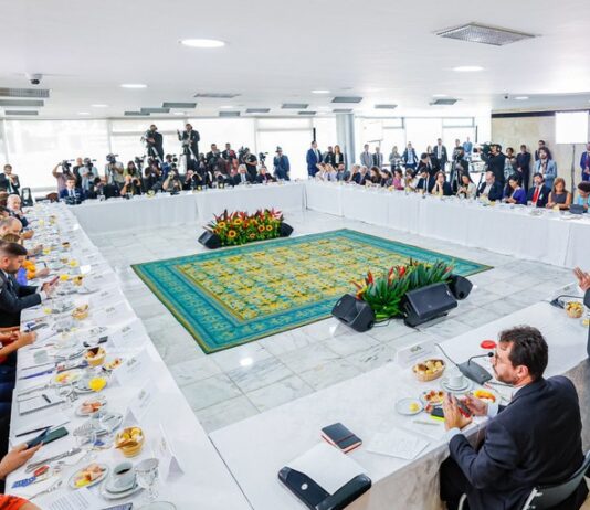 Lula: ‘Estamos plantando desenvolvimento, empregos e melhores salários’