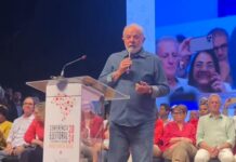 Lula faz balanço de governo e aconselha PT para eleição de 2024