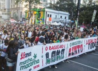 Marcha em São Paulo pede legalização da maconha