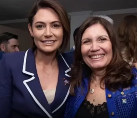 TRE-DF suspende propagandas eleitorais conjuntas de Michelle Bolsonaro e Bia Kicis