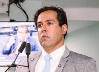 Médico denuncia práticas abusivas de planos de saúde durante tribuna livre na CMCG