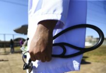 EUA revogam vistos de funcionários do governo ligados ao programa Mais Médicos