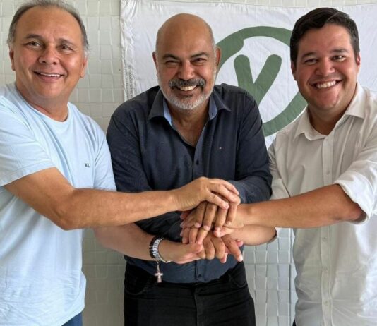 Anderson Monteiro e Manoel Ludgério oficializam filiação ao PV visando reeleição