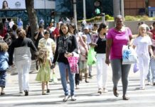 Censo 2022: mulheres são maioria em todas as regiões pela primeira vez