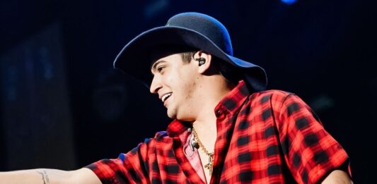 Natanzinho Lima, Tarcísio do Acordeon, Raphaela Santos e Gitana Pimentel encerram o primeiro fim de semana da festa