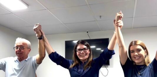 Nelson Gomes e Anna Lorena oficializam dobradinha em Campina Grande para as eleições deste ano