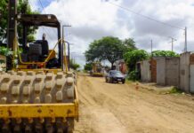 Obras de terraplanagem avançam na avenida Belo Horizonte, no bairro Três Irmãs