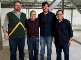 Olímpio Oliveira acompanha prefeito Bruno em visita à obras do Cine Capitólio