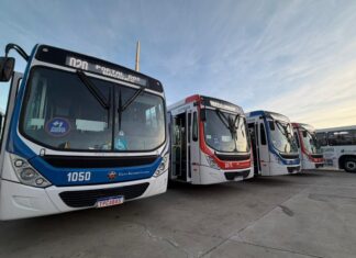 Prefeitura de Campina Grande entrega 20 novos ônibus para a população