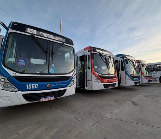 Prefeitura de Campina Grande entrega 20 novos ônibus para a população