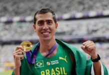 Ouro de Caio Bonfim no Mundial de Tóquio é destaque do atletismo brasileiro