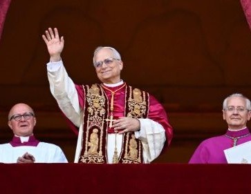 Papa Leão XIV passará por cirurgia para retirar nódulo no pulmão