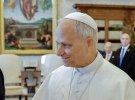 Papa Leão XIV recebe alta hospitalar quatro dias após cirurgia em Roma
