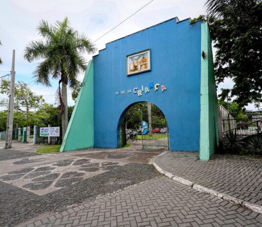 PMCG revitaliza pintura do Parque da Criança em parceria com uma empresa de tintas da cidade