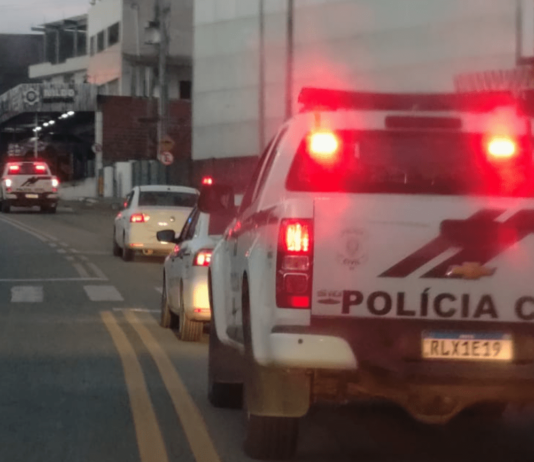 Vereadora é alvo de operação que investiga rachadinhas, em Bayeux