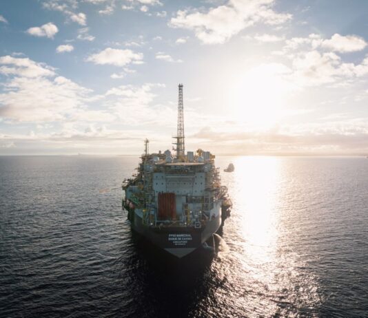 Imposto de 12% sobre exportação de petróleo é estendido por 60 dias