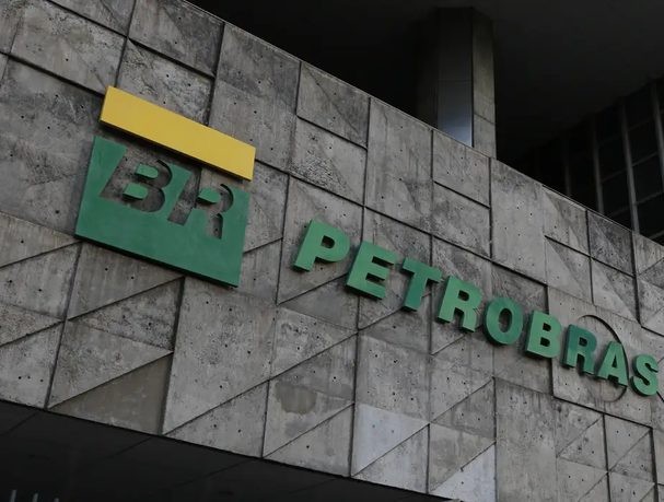 petrob058433f6-3d0e-4a98-a45d-8414629cf372