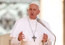 Papa Francisco é hospitalizado em Roma para tratar bronquite e fazer exames