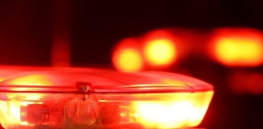 Homem é assassinado e outras 4 pessoas ficam feridas após ataque em depósito de bebidas em João Pessoa