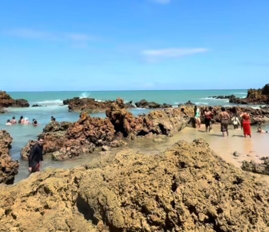 Jovem morre afogado ao entrar no mar para urinar na Paraíba