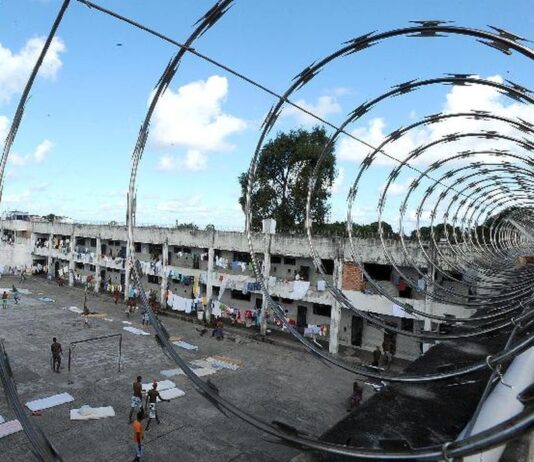 Sancionada lei que endurece pena a condenados por morte de policiais
