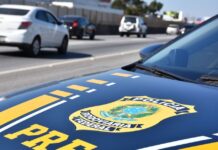 PRF apreende iPhones, iPads e perfumes importados sem nota em operação em Queimadas