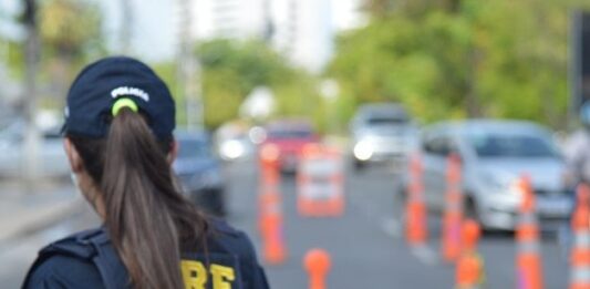 PRF apreende 37 kg de drogas e registra zero mortes no feriadão de Corpus Christi