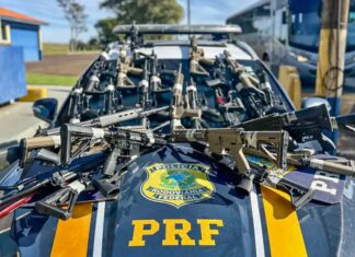 Maior ação da história da PRF apreende 26 fuzis no Paraná