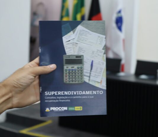 Procon-CG lança cartilha contra o Superendividamento com presença de autoridades jurídicas e sociedade civil