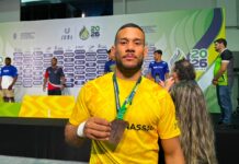 Paraibano sobe ao pódio dos Jogos Universitários Brasileiros e conquista bronze no wrestling