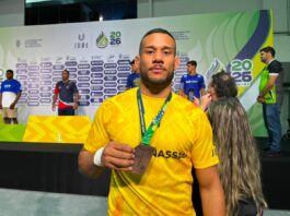 Paraibano sobe ao pódio dos Jogos Universitários Brasileiros e conquista bronze no wrestling