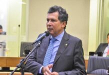 Ricardo Barbosa desiste de disputar prefeitura de Cabedelo e seguirá no porto
