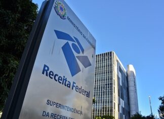 Receita exonera auditor alvo de operação da Polícia Federal