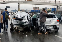 Motorista de ônibus morre ao volante e arrasta 22 veículos no Rio de Janeiro