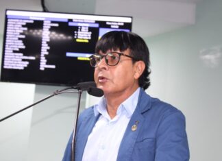 Rostand Paraíba apresenta projeto que amplia execução obrigatória do Hino Nacional para escolas particulares de Campina Grande
