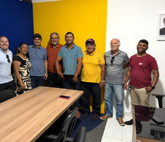 Deputado Romero Rodrigues recebe apoio de lideranças da oposição em Serraria