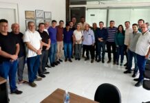 Após reunião, Romero se pronuncia: “Visita surpresa de amigos”