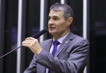 Romero Rodrigues apresenta projeto para regulamentar profissão de “cuidador” escolar