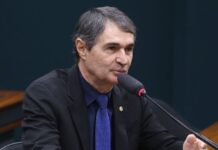 Projeto de Romero Rodrigues contra discriminação nos planos de saúde ganha destaque em relatório sobre pautas do Congresso