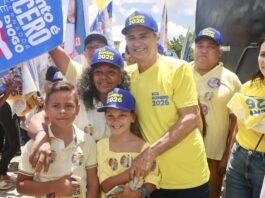 Romero realiza grande caminhada na Zona Leste de Campina Grande