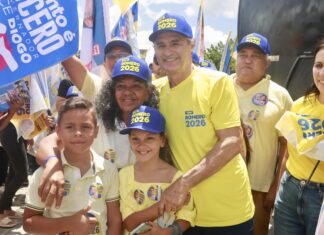 Romero realiza grande caminhada na Zona Leste de Campina Grande