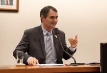 Romero lidera debates sobre o impacto da Reforma tributária no turismo