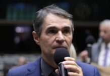 Projeto obriga operadoras de planos de saúde a disponibilizarem os contratos em plataformas e aplicativos